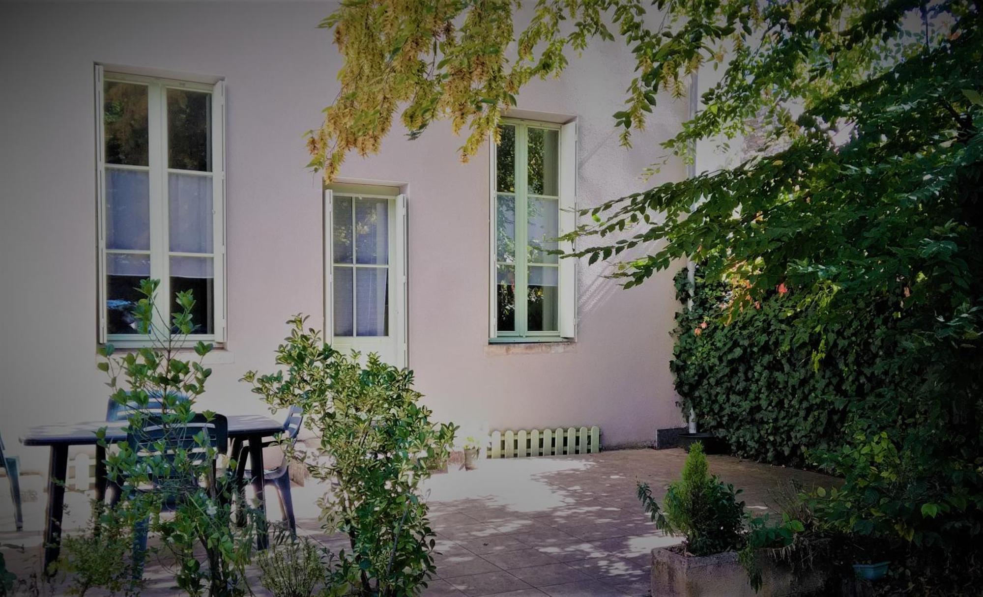 Eth Polit Apartment